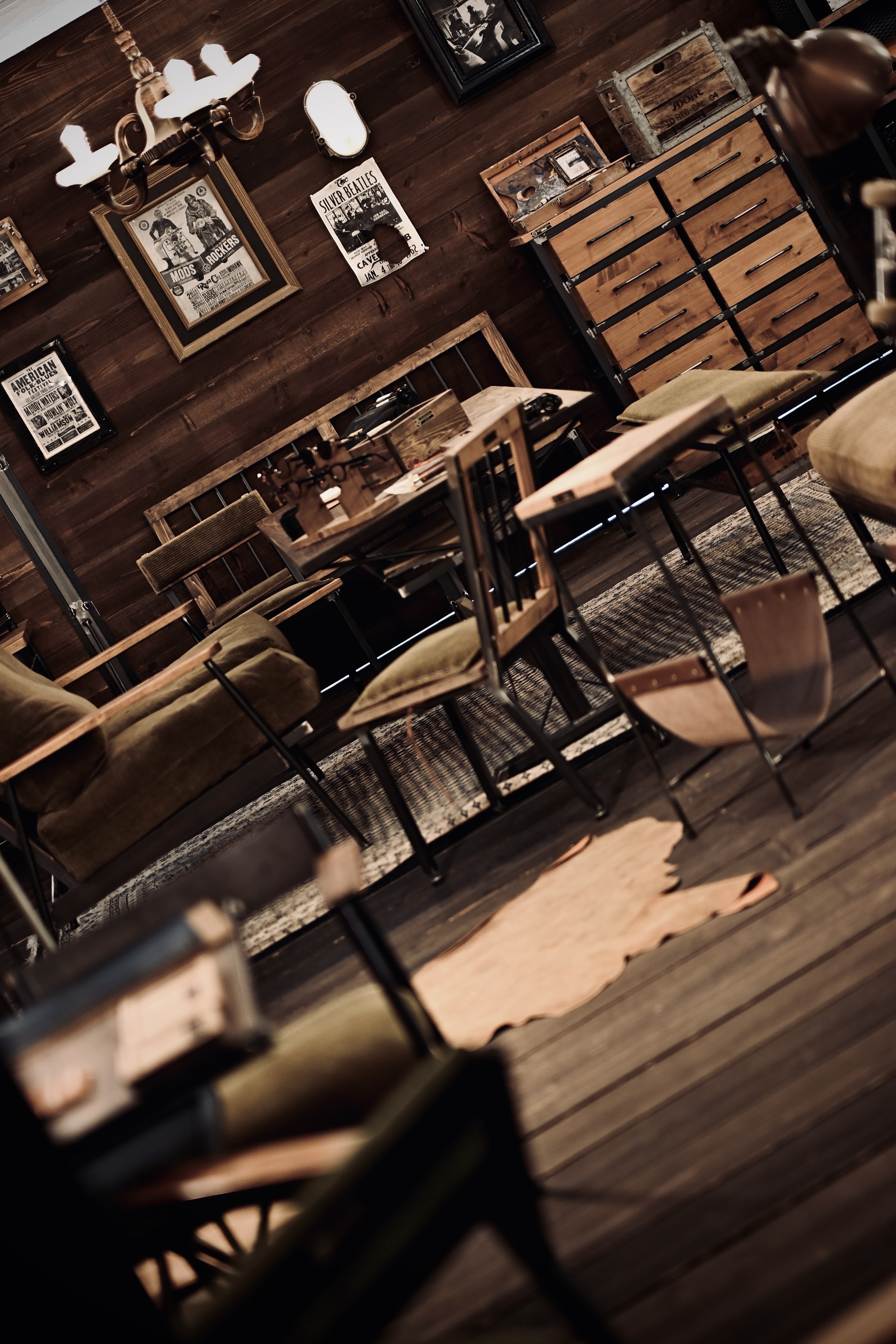 大阪のおしゃれな家具屋 オーダー家具・アイアン家具ならINDUSTRIALBRANCH®ショールーム 